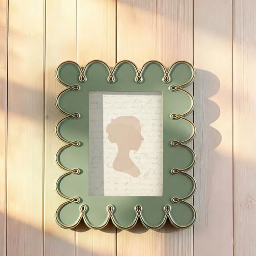 AceOrbit 4x6 Inch Sage Green Petal Wave Picture Frame Cute Wavy Edge Resin Scalloped Photo Frame for Desktop Display Home ...