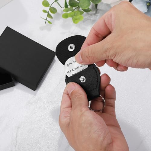 Teniinet Pocket Hug Token Keychain for Men Him, Funny Boyfriend Gifts From Girlfriend, Long-distance Couple Gifts for Husb...