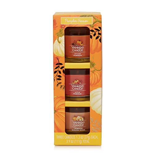 Yankee Candle Seasonal Gift Set - 3 Mini Candles: Spiced Pumpkin, Apple, and Pumpkin Banana Scone