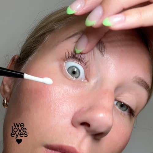 We Love Eyes - Eyelid Margin Scrub Brush - Ideal for scrubbing away debris and eyelid margin cleansing.