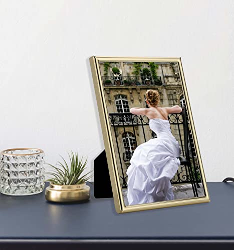 YiPinYin Gold 4x6'' Simply Metal Picture Frame,Elegant Gold Plated Photo Frames 6x4'' with Soft Touch Velvet & Backing for...