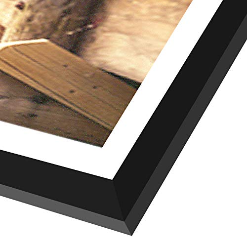 Americanflat 4x6 Collage Picture Frame with Shatter-Resistant Glass - Fits Five 4x6 Photos or Use as One 8x24 Picture Fram...