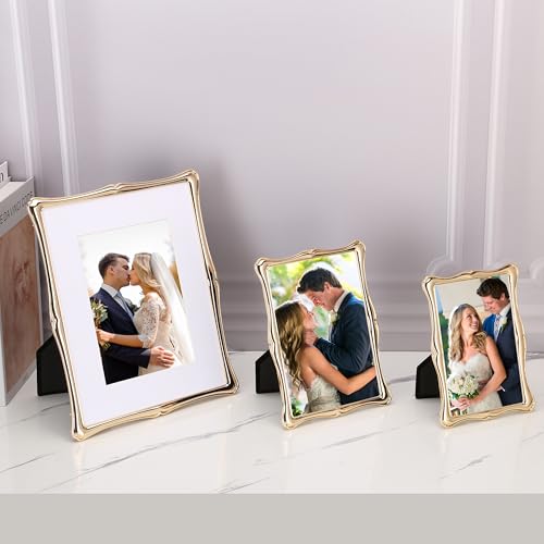 GorYeeFine 4 x 6'' Premium Alloy Gold Photo Frame - High-End Décor Picture Frames 6x4'' with Velvet Backing,Hi End Décor M...