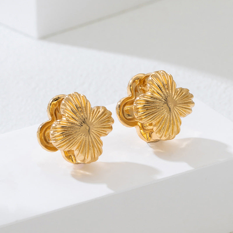 New Arrival Alloy Hoop Earrings For Women, Light Luxury Four-Leaf Clover Floral Design, Fashion Elegant High-End Temperament Versatile Ear Jewelry