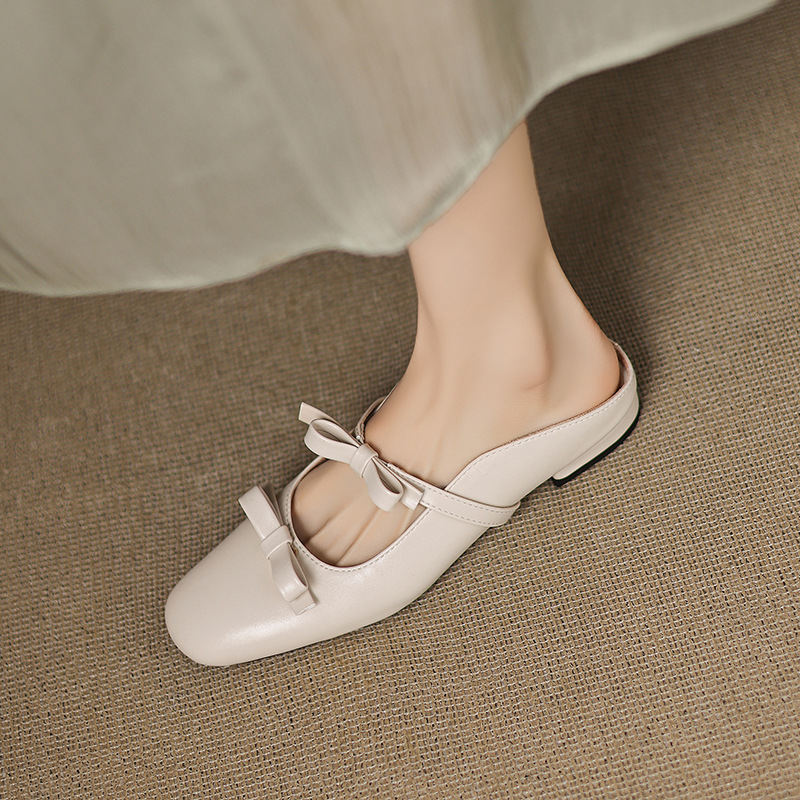 Flat-soled Bow-tied Large-size Square-toe Closed-toe Outdoor Shoes