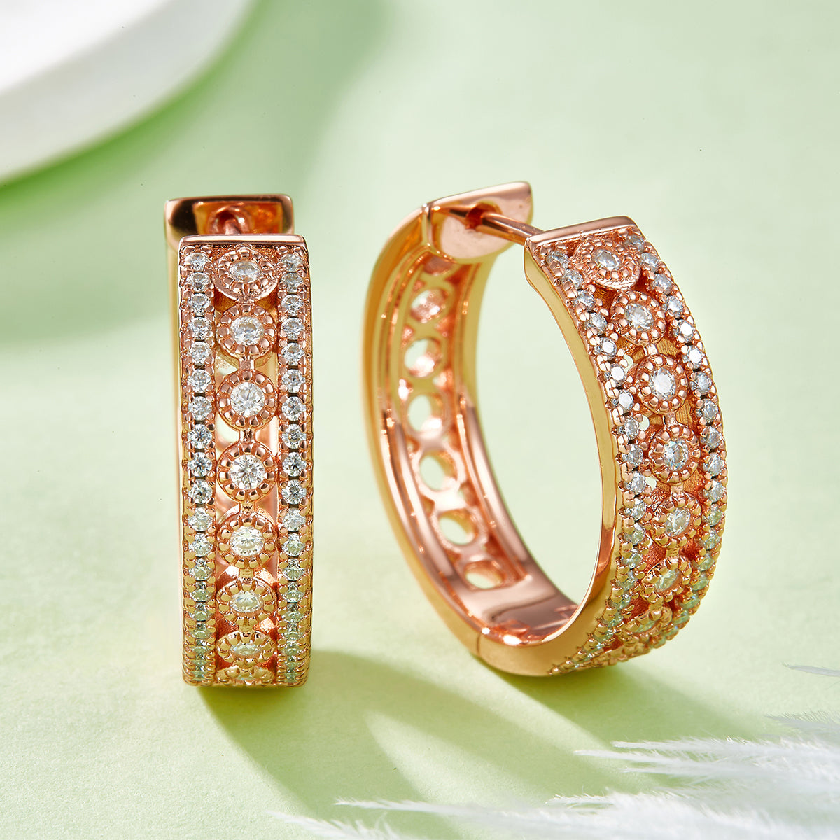8.5g S925 Sterling Silver 0.74CT Moissanite Hoop Earrings  20mm Pave Huggie Hoops With Hollow Back & GRA Certificate, Platinum Plated Gift Box Set For Women