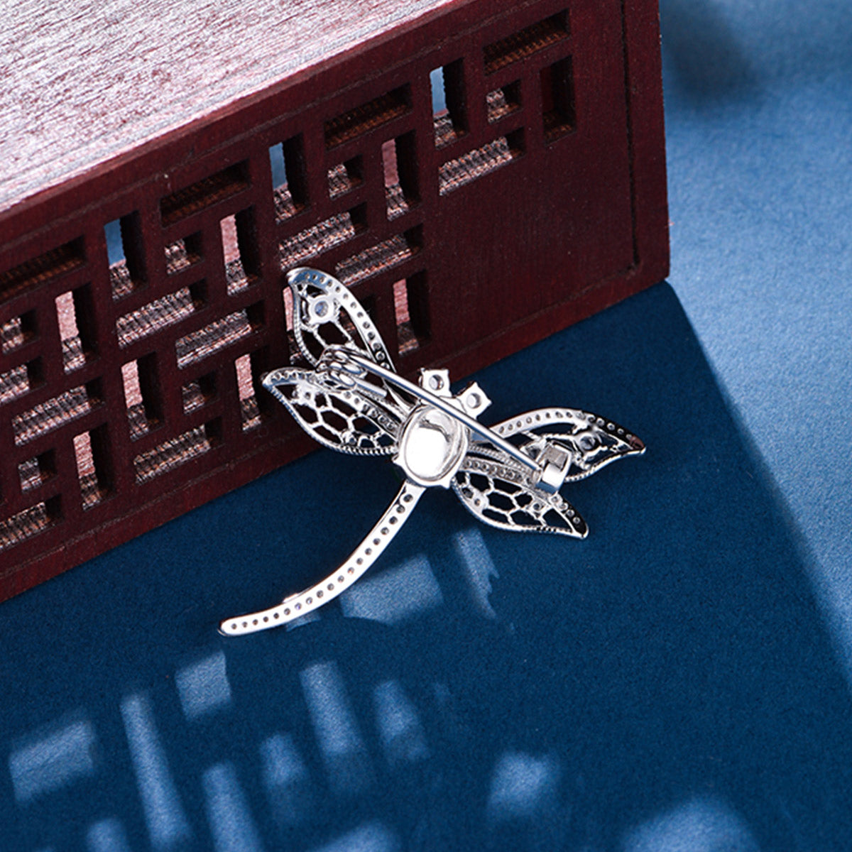 S925 Sterling Silver Dragonfly Brooch, 8x6mm Cabochon Green Chrysoprase, Platinum Plated 3.9g, Elegant Women's Brooch Pin With Gift Box