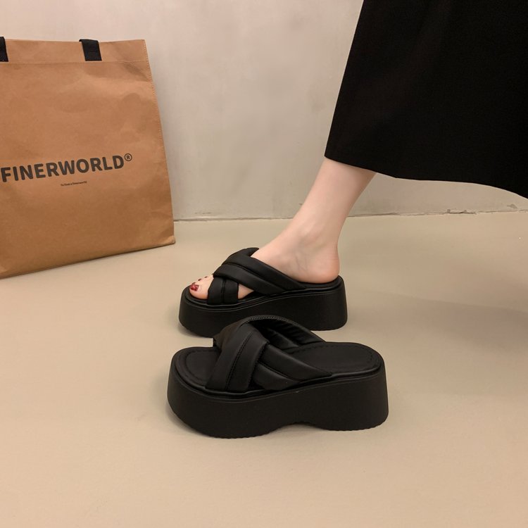 Thick Sole Height Increasing Cool Mop For Women's Summer Outdoor Wear, Casual Soft Sole, Not Tiring For Feet, Fashionable And Versatile Beach One Line Mop