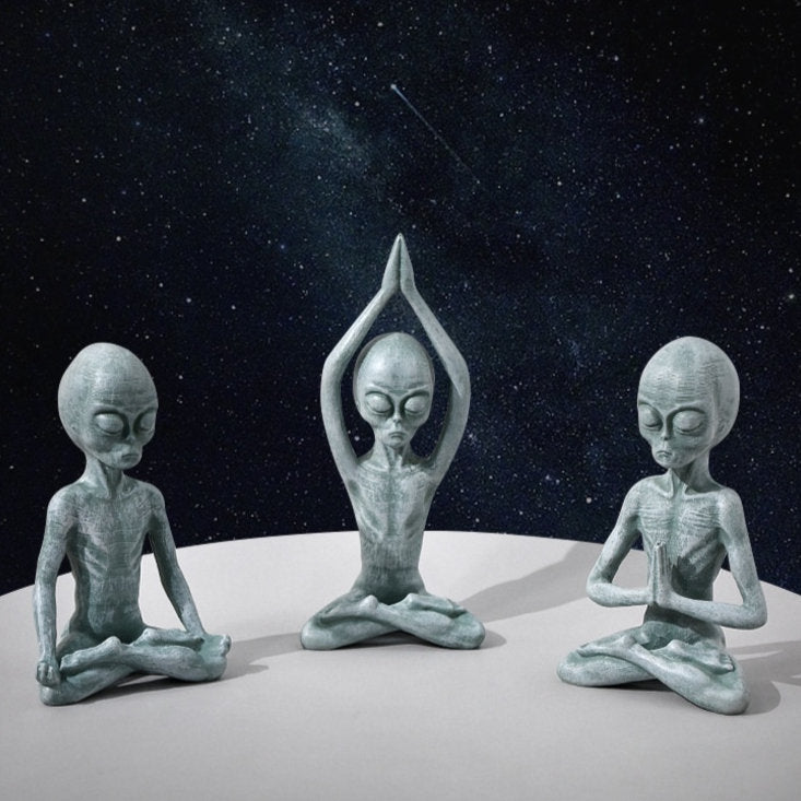 Alien Yoga Modeling Living Room Resin Decorations