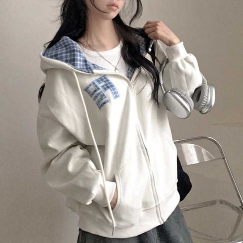 Korean Style Autumn New Machine Embroidery Letters Retro Plaid Zipper Sweater