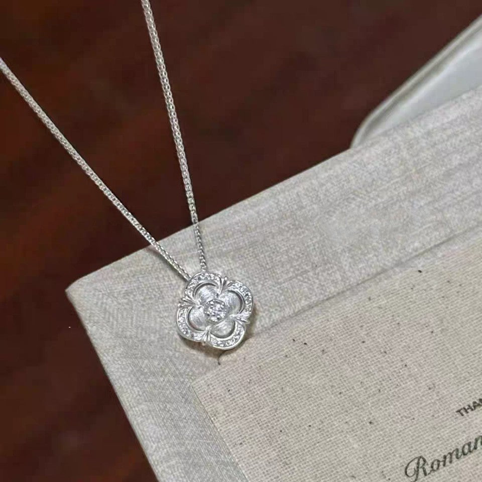 1pc 999 Sterling Silver Diamond-Encrusted Four-Leaf Clover Pendant Necklace, Luxurious Sweet Style, Perfect For Daily Wear & Valentine's Gifts