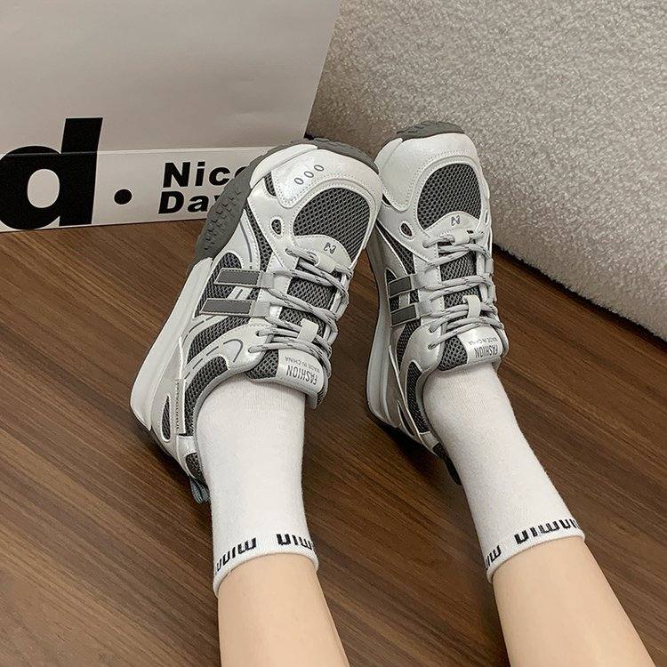 Sports Shoes, Women's Running Shoes, Korean Style Lace Up, 2026 Autumn Outdoor Leisure, Student Mesh, Breathable Thick Sole