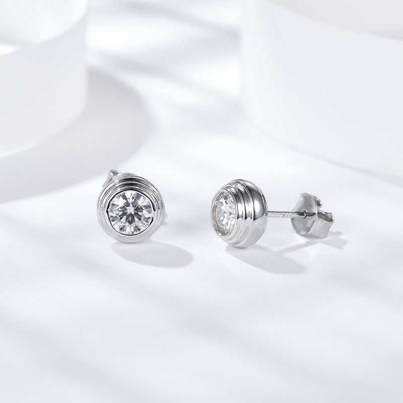 S925 Sterling Silver 0.5 Or 1CT Moissanite Stud Earrings  Round Bezel Set With GRA Certificate, Platinum Plated Jewelry Gift Box Set For Women