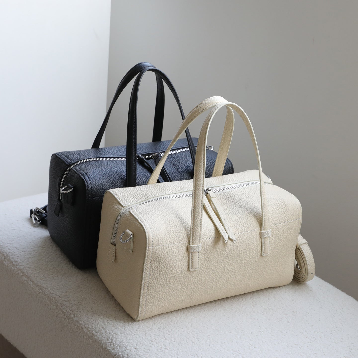 Korean-style Minimalist First-layer Cowhide Boston Pillow Bag