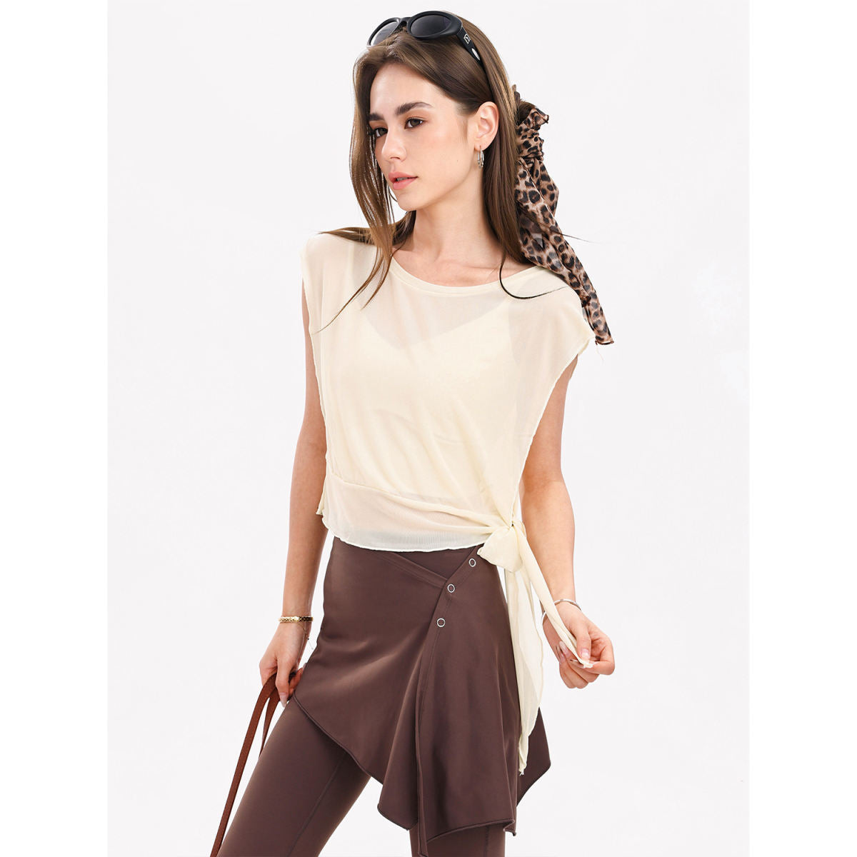 New Summer 2-Piece Yoga Outfit, Sports Short Sleeve Top With Built-in Bra Pads, Elegant Mesh Pilates Fitness Top