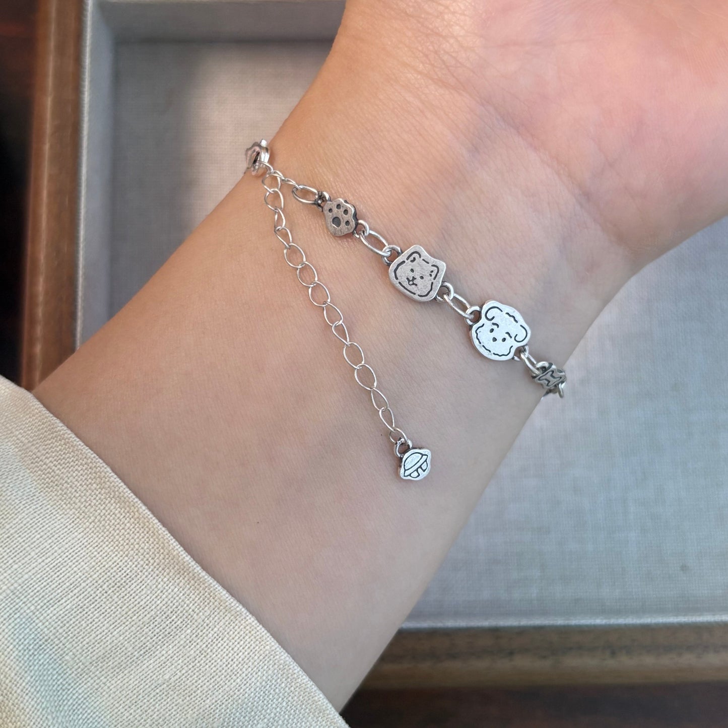 1pc 999 Sterling Silver Cute Cat & Dog Charm Bracelet, Retro Cartoon Style, Perfect For Daily Wear And Valentine's Gift