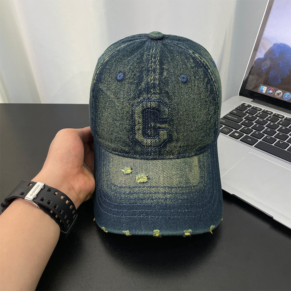 Monochrome Three-dimensional Letter Embroidered Frayed Beveled-edge Washed-out Vintage Style Casual Baseball Cap Suitable For Outdoor Entertainment
