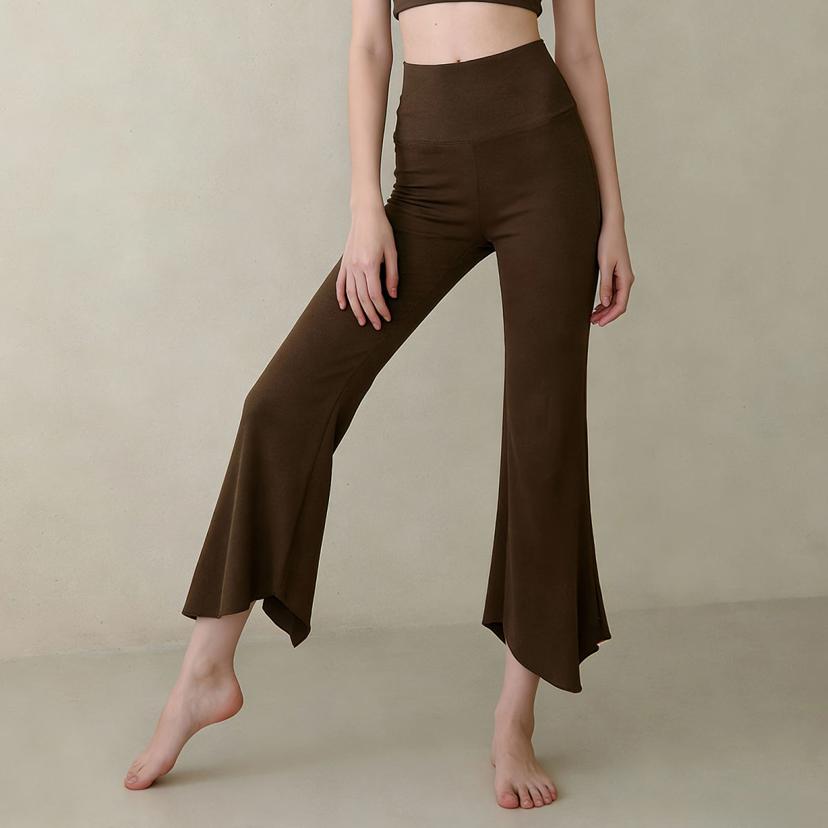 Womens Hollowed-Out Yoga Camisole Set