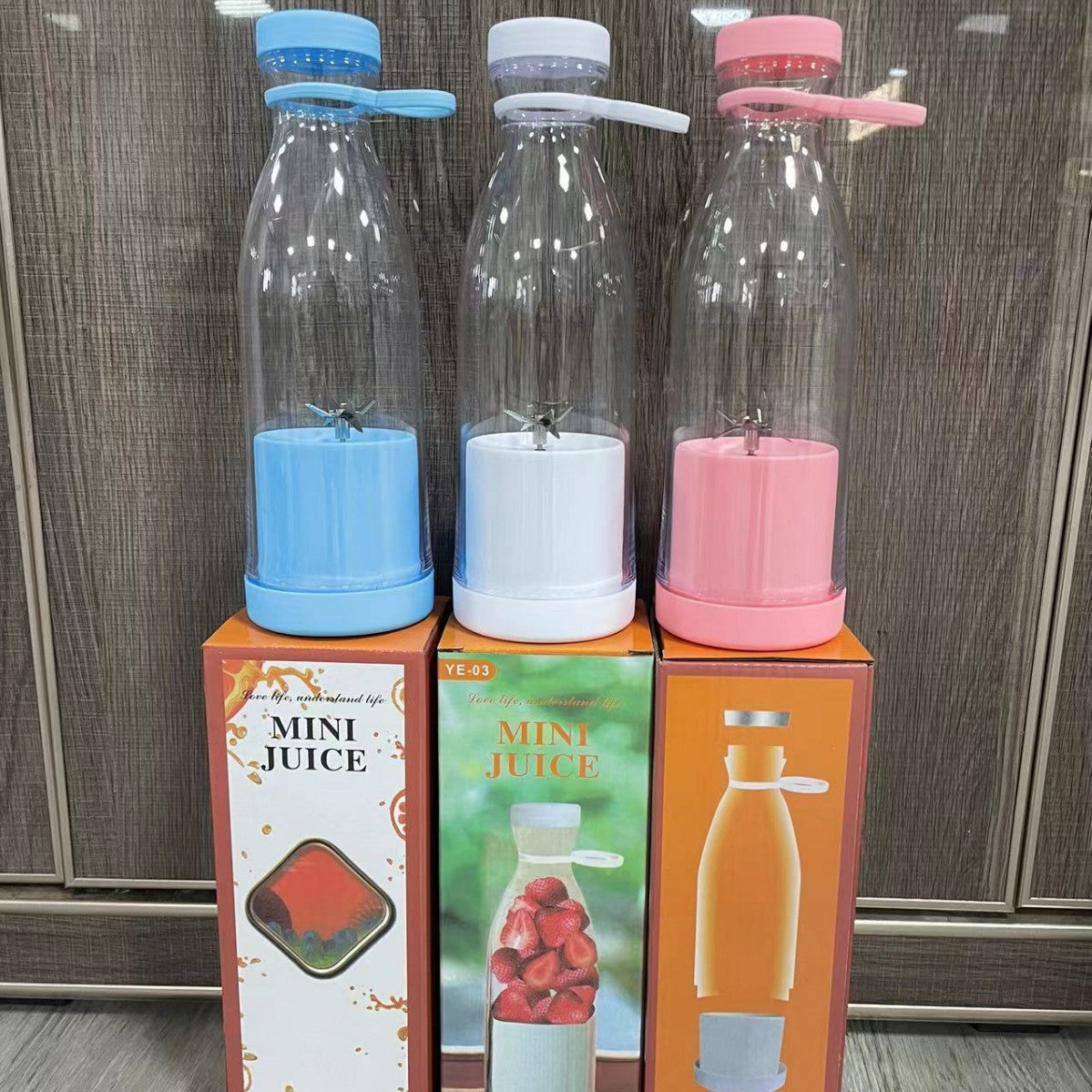 USB Wireless Charging Wine Bottle Juicer Cup, Portable With 6-Blade And 4-Blade Heads