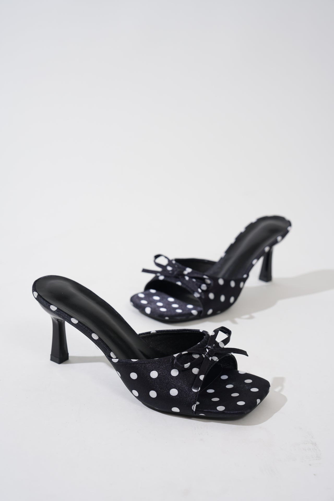 Women's French White Bow Polka Dot High Heel Slides, 2026 New Summer Stunning Open Toe Outdoor Slippers
