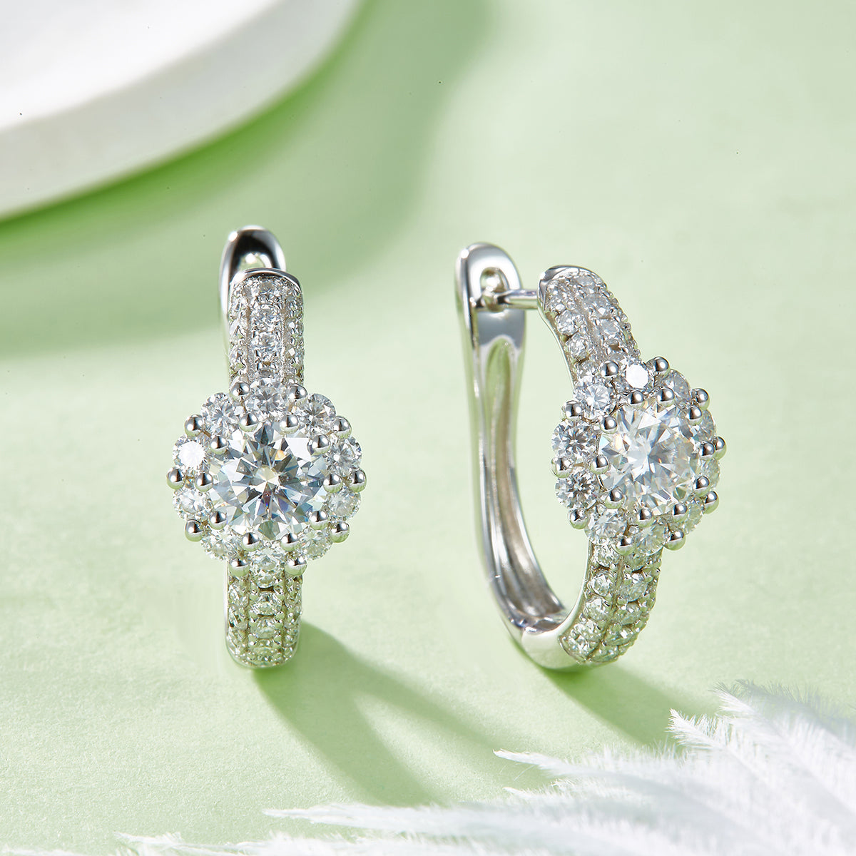 5.4g S925 Sterling Silver 5mm Moissanite Halo Hoop Earrings  Pave Huggie Hoops With GRA Certificate, Platinum Plated Jewelry Gift Box Set For Women