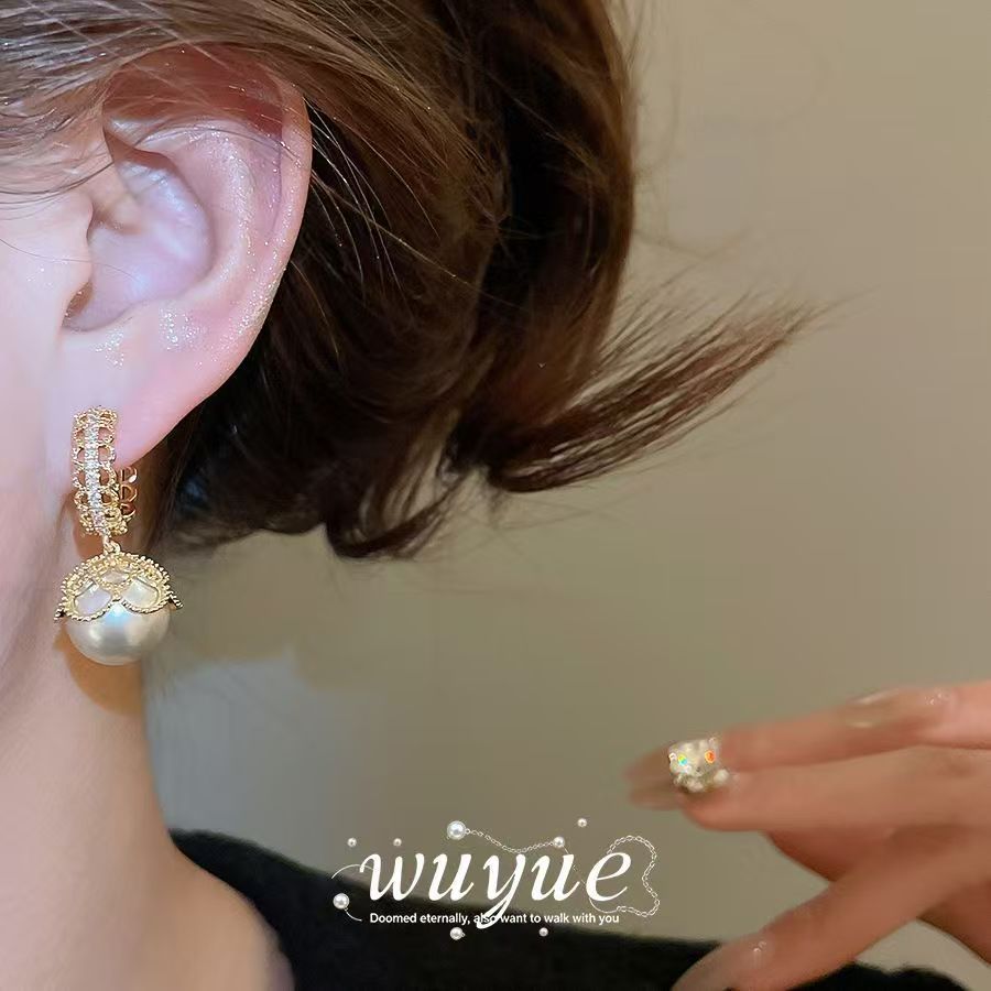 New Zircon Lace Trim Pearl Huggie Earrings, French Vintage Elegant Versatile Fashion Hoops, Light Luxury Niche Women Ear Jewelry
