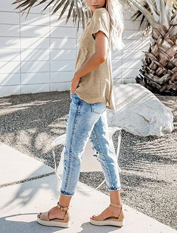Women's Henley Neck Button Detail Curved Hem Pocket Decor Casual Short Sleeve T-Shirt