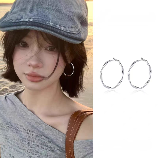 1 Pair 999 Sterling Silver Mobius Hoop Earrings, Minimalist Style, Perfect For Daily Wear And Valentine's Gift