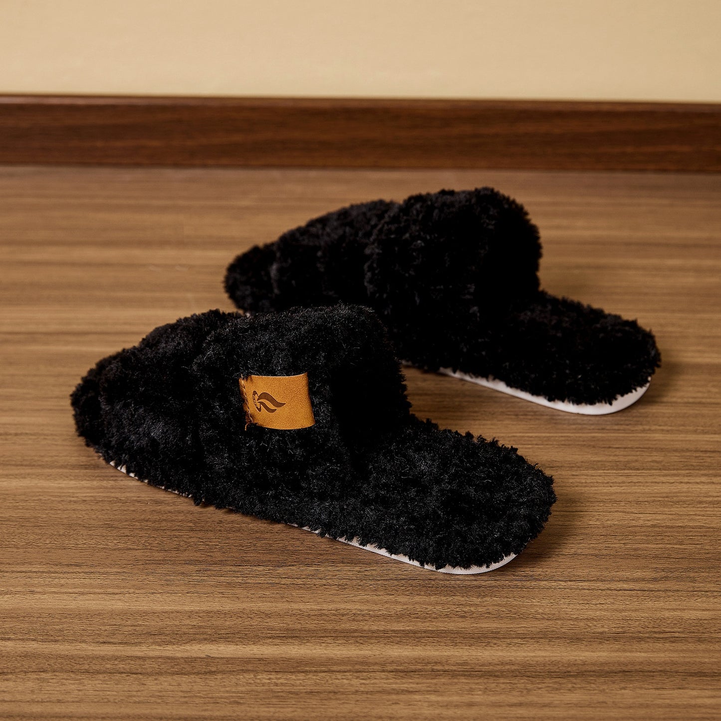 Womens Plush Home Slippers  Winter  Thick Soles  Non-slip