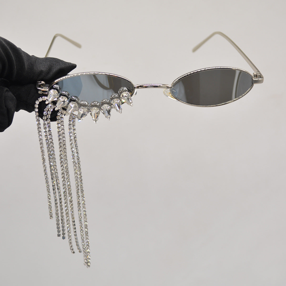 Korean-style Luxury Glamorous Rhinestone-tasseled Sunglasses With A Niche Designer-inspired Look