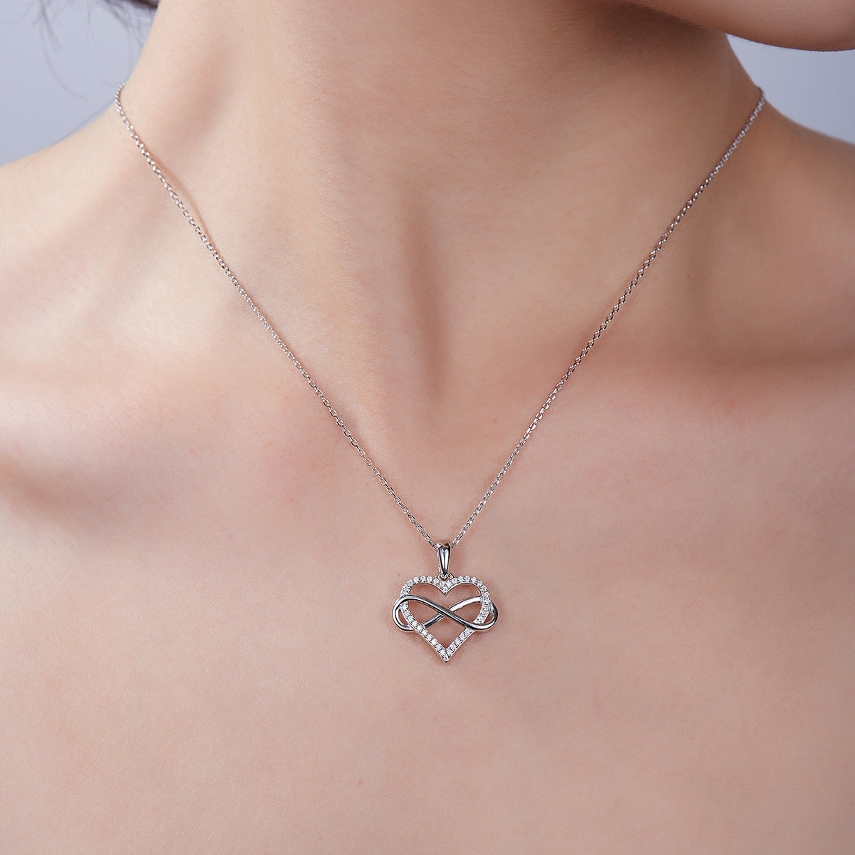 S925 Sterling Silver 4g Infinity Heart Necklace 45cm 36 Stone Moissanite Pendant With GRA, Platinum Plated Romantic Gift Box Set For Women
