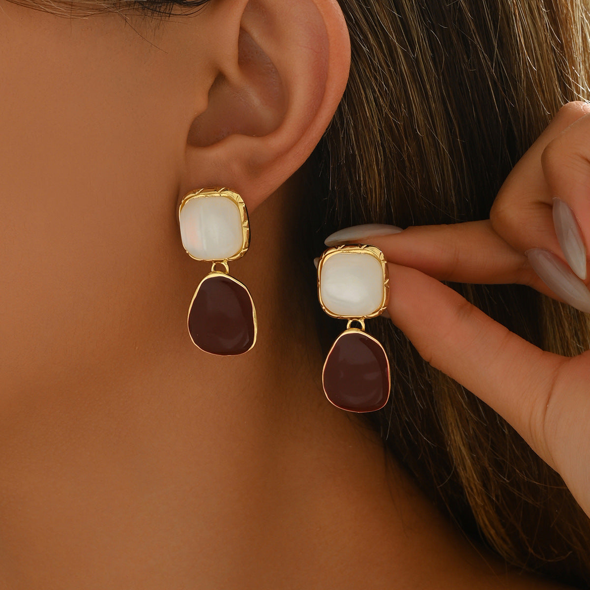 2026 New Fashion Geometric Earrings For Women, Niche High-end Inlaid Red Cubic Zirconia Stud Earrings, Versatile Women Ear Jewelry