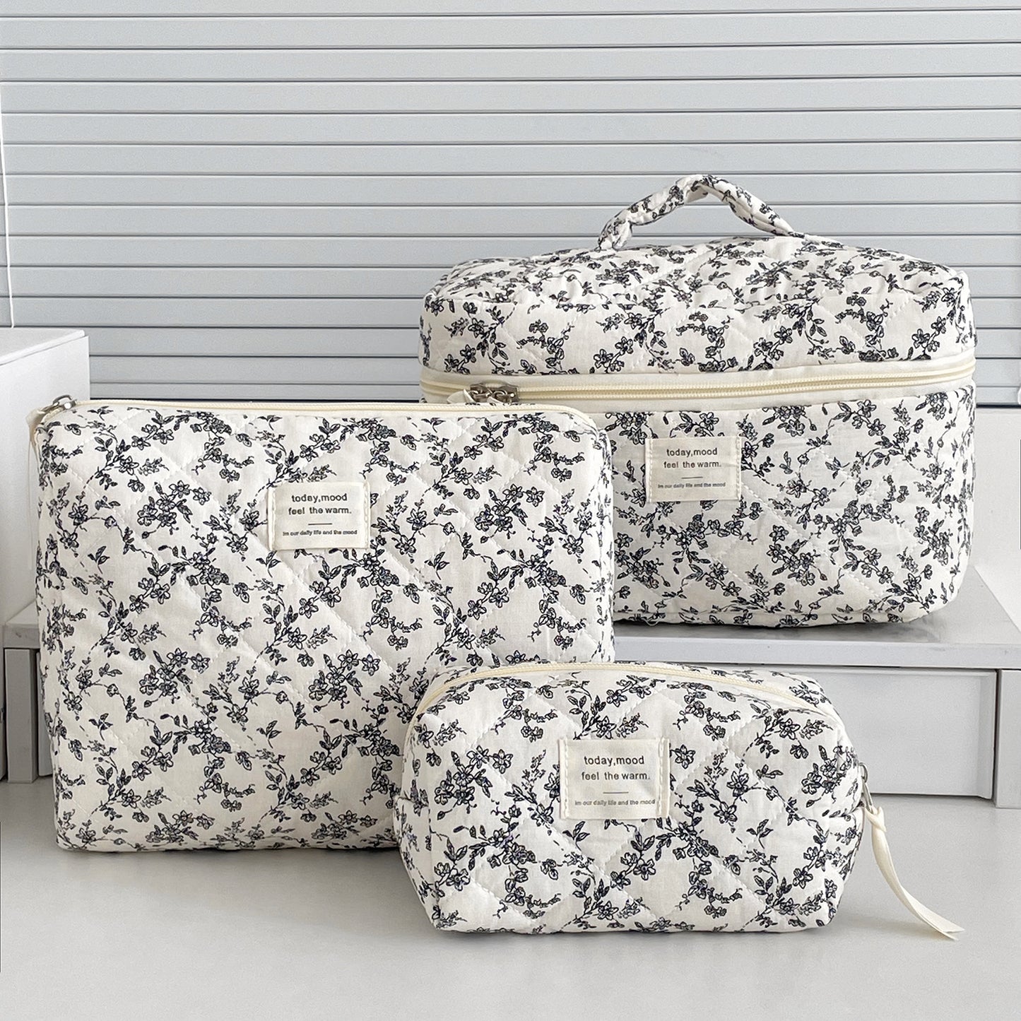Bow-knot Flower Large-capacity Makeup Bag