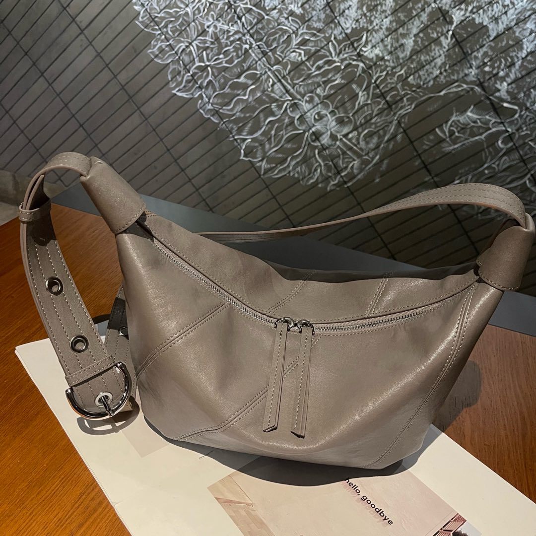 New Top-layer Cowhide Dumpling Bag, High-end Unique Genuine Leather, Light Luxury Fashion, Shoulder, Crossbody, And Underarm Bag For Women
