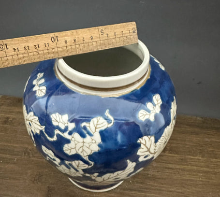 Porcelain Vase Ceramic Ornament Wide Mouth Short Style For Water-Keeping Peonies And Paeonias Bulbous Body Hand-Painted