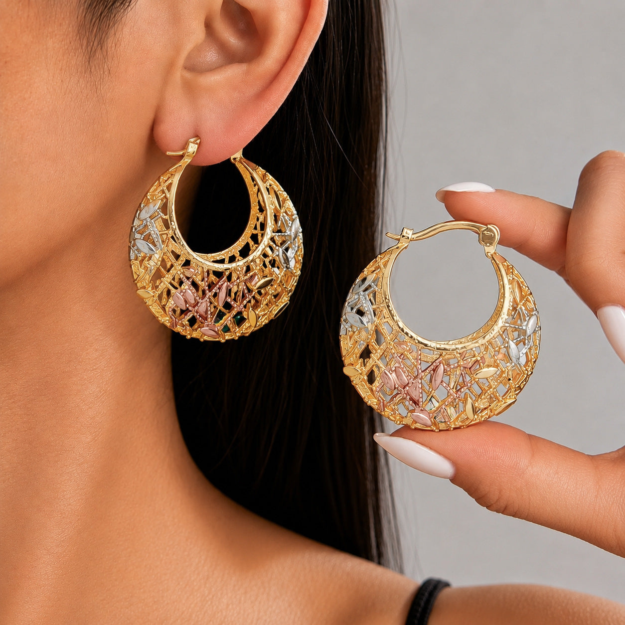 Cross-Border Hot-Selling French Retro Hollow-Out Earrings With Virgin Mary Portrait And Red Rose Enamel, Ethnic Style Holiday Accessories