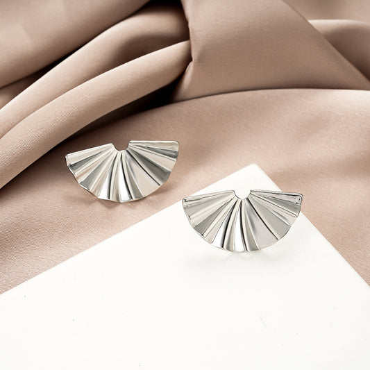 INS Fashion Stainless Steel Petal Earrings, 18K Gold Rotatable Leaf All-Match Titanium Steel Studs, Light Luxury High-End Jewelry For Women