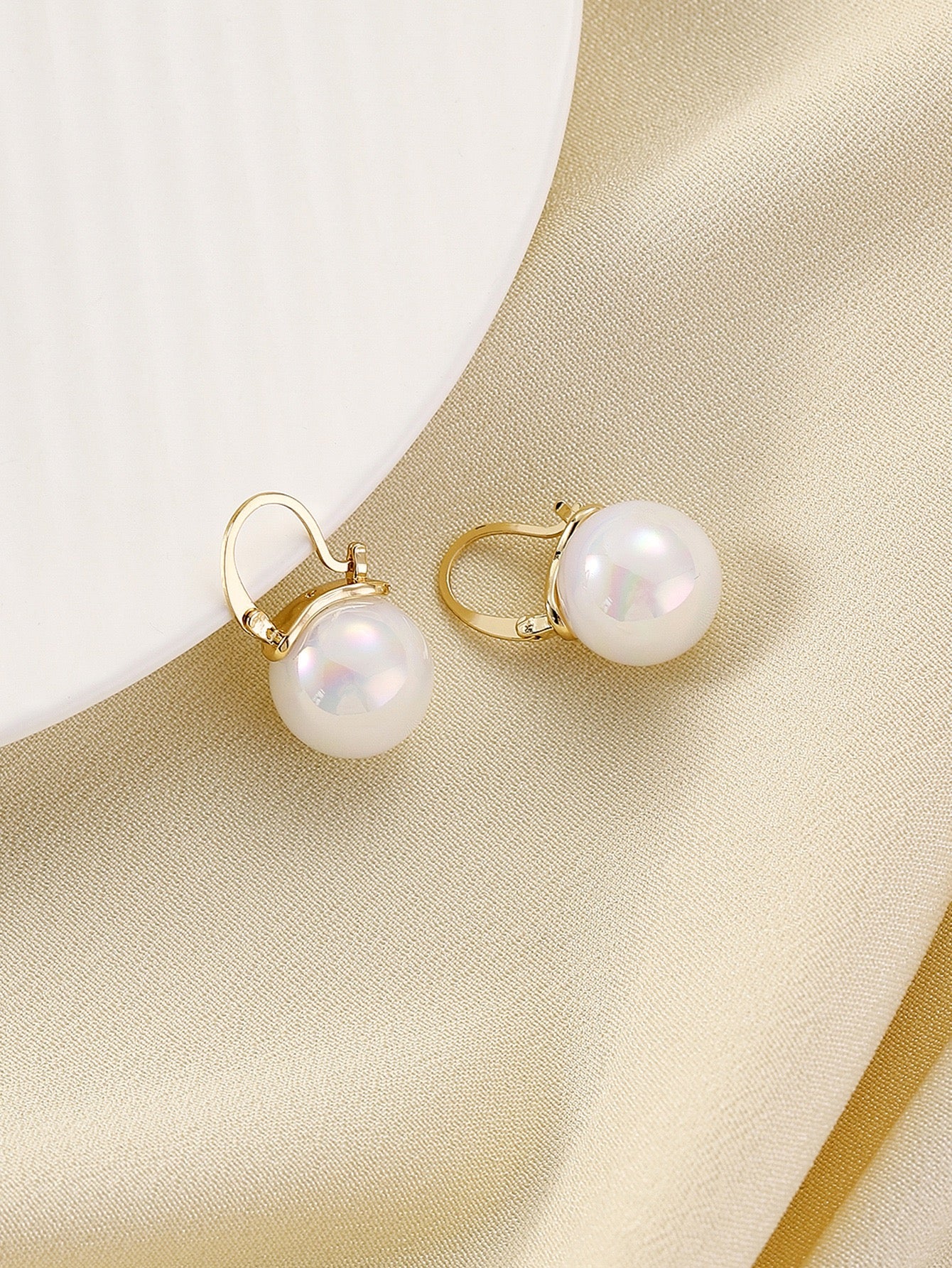 French Vintage Pearl Earrings Women Korean Style Studs Elegant Luxury Fashion Jewelry Gift