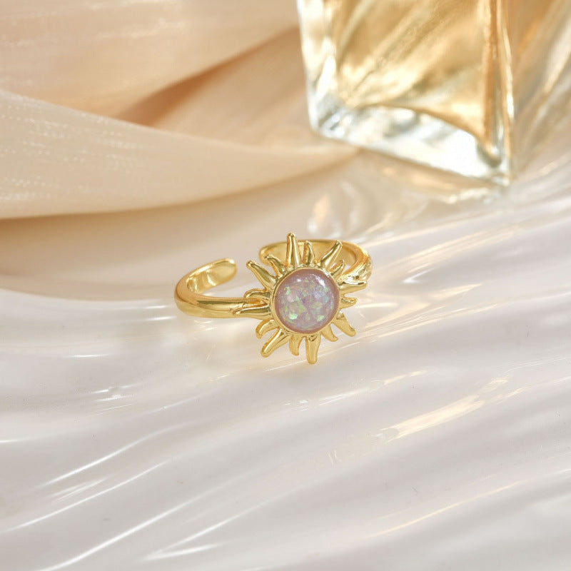 Sunshine Love Crown Light-Luxury Fashion Ring