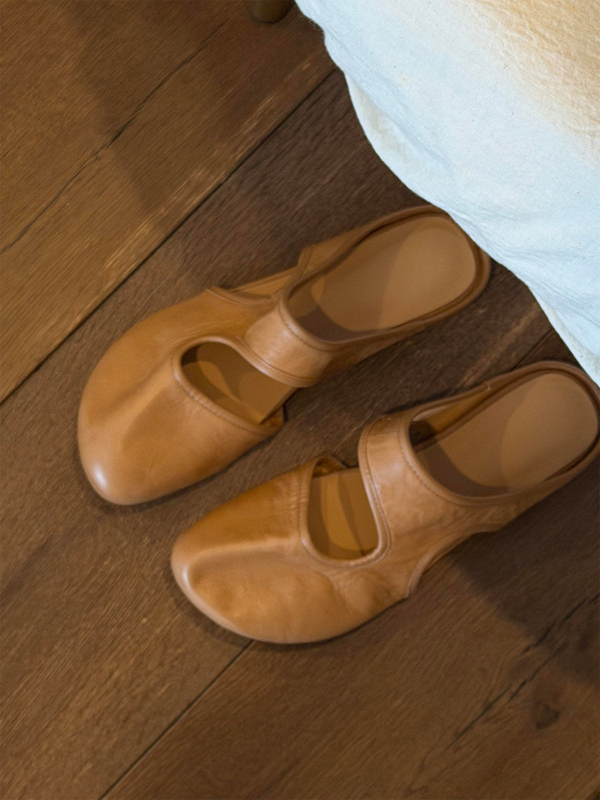 2026 Korean Style Closed Toe Mules For Women, Soft Leather Hollow Mary Jane Flat Outdoor Slippers, Versatile Casual Slides