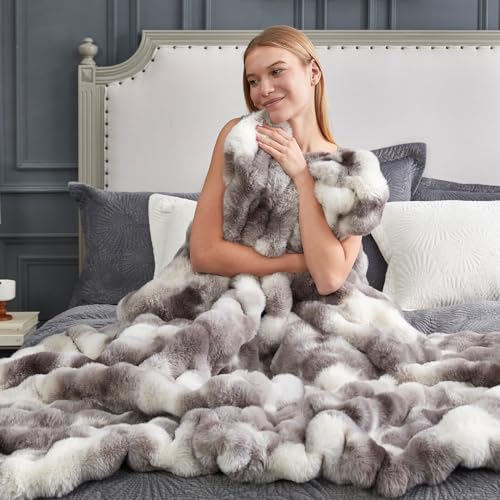 Cozy Bliss Faux Fur Throw Blanket for Couch, Fuzzy Soft Plush Thick Bubble Blanket for Sofa Bedroom Living Room, 50 * 60 I...