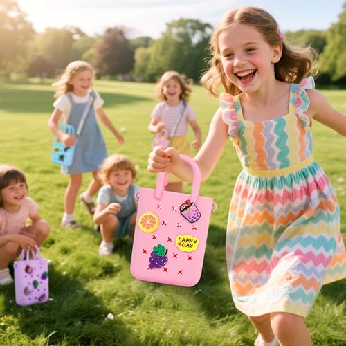 Oudizz Mini Rubber Tote Bag, Silicone Beach Tote for Little Girl & Woman, Cute Bag with 20 Charms & Adjustable Shoulder Strap