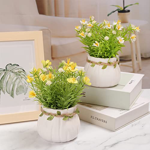 Artificial Flowers, Daisy Flower with Vase Silky Artificial Daisies Bouquet Fake Plant Bonsai for Home Office Wedding Deco...