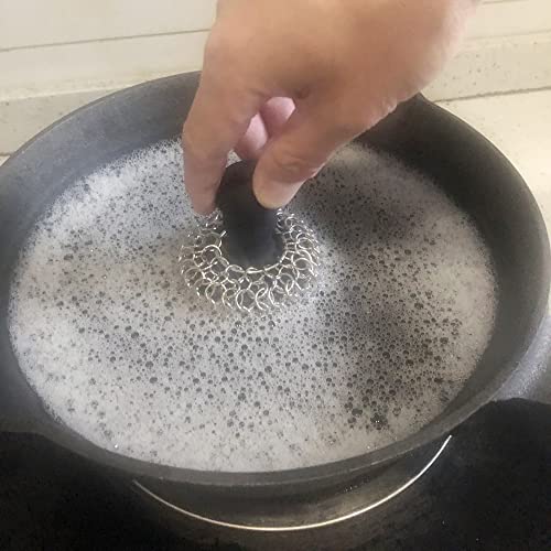 316 Upgraded Chainmail Scrubber with Silicone Handle Cast Iron Cleaner for Cast Iron Grill Pan Skillet Wok Bakeware Ergono...