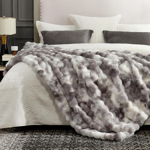 Cozy Bliss Faux Fur Throw Blanket for Couch, Fuzzy Soft Plush Thick Bubble Blanket for Sofa Bedroom Living Room, 50 * 60 I...
