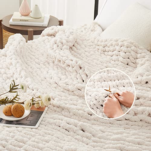 L'AGRATY Chunky Knit Blanket Throw,Soft Chenille Yarn Throw Blanket 50x60，Handmade Cable Knit Crochet Blanket,Large Knit B...