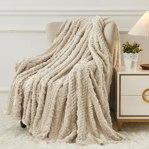 Aganear Fleece Throw Blanket - Cozy Soft Lightweight Fuzzy Throw Blanket for Women Portable Throw Blankets for Couch, Warm...