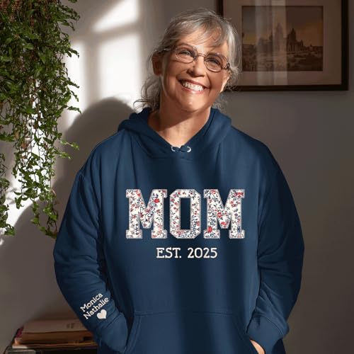 Famitrendz Personalized Floral Embroidered Grandma Crewneck Sweatshirt - Gifts for New Grandmas, Mothers Day, Birthday