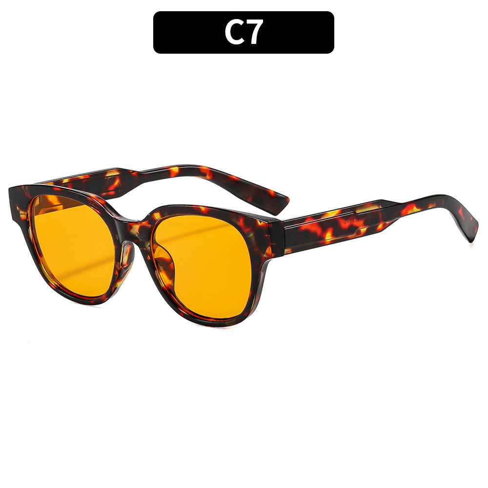 Versatile Street-style Sunglasses For No-makeup Looks Minimalist Trendy Brand