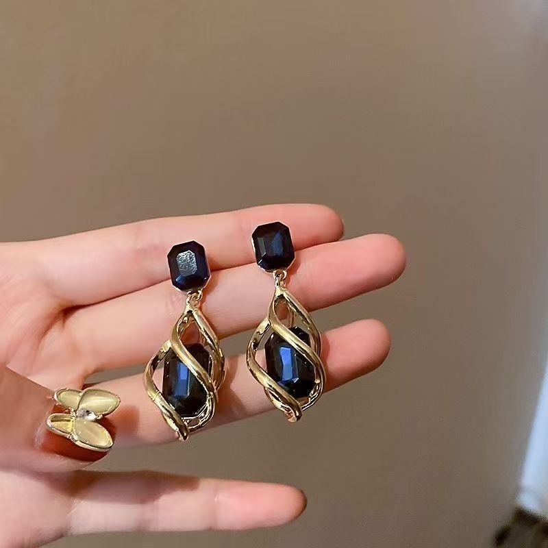Women's Luxury Emerald Geometric Teardrop Earrings With Inlaid Diamonds, Retro Fashion Personal Dangle Studs, Versatile Elegant Light Luxury Ear Jewelry